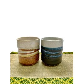 j-pure hitomi Japanese Mino Ware Ceramic Yunomi Tea Cups Set, 3.15 Inches High and 2.76 Inches in Diameter, 5.75 Fluid Ounces, for Hot Green Tea, Bancha, Set of 2 (Brown, Blue)
