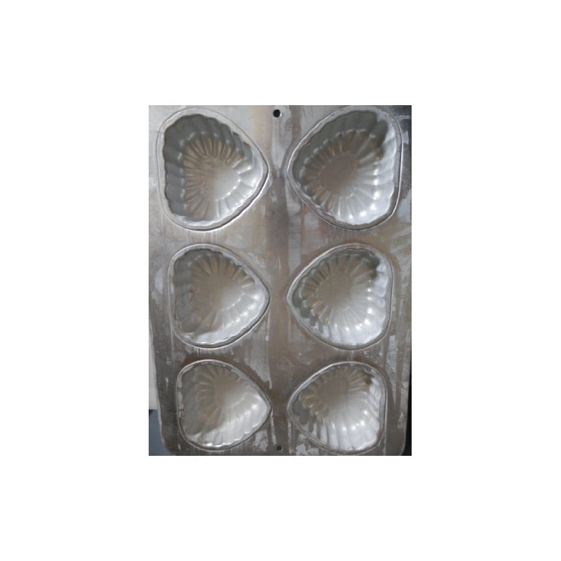 Wilton Embossed Heart Pan Molds, 2105-8255