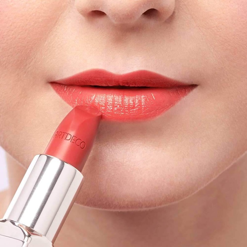 ARTDECO High performance lipstick - long-lasting lipstick for full lips