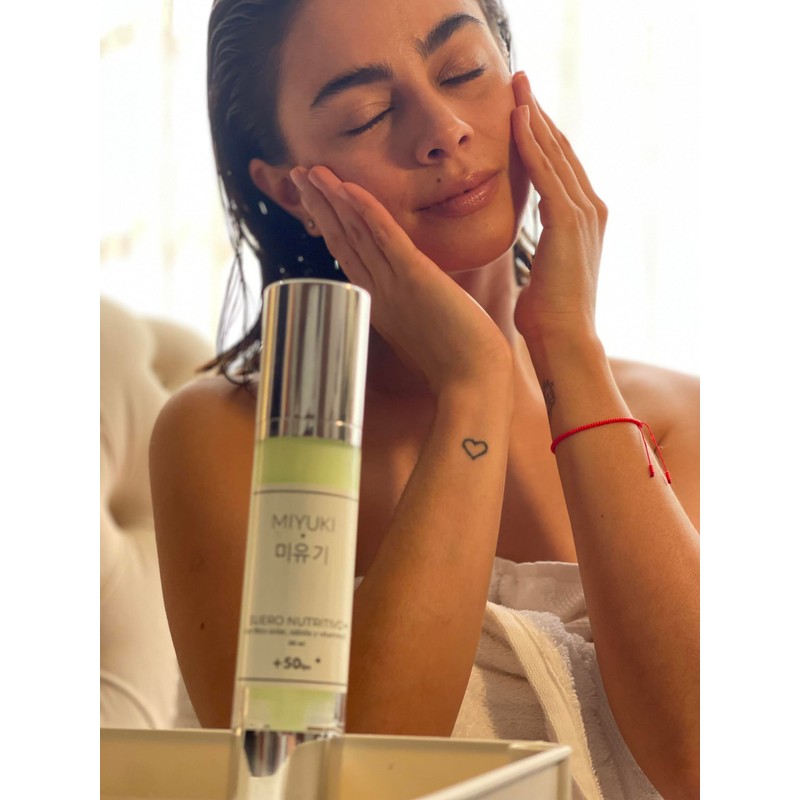 Miyuki – Suero Nutritivo con Aloe Vera y Protección Solar,
