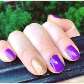 Aurora Beauty and Skincare, LLC Nail Wraps, Nail Polish Strips - Glossy Purple, Gold Glitter