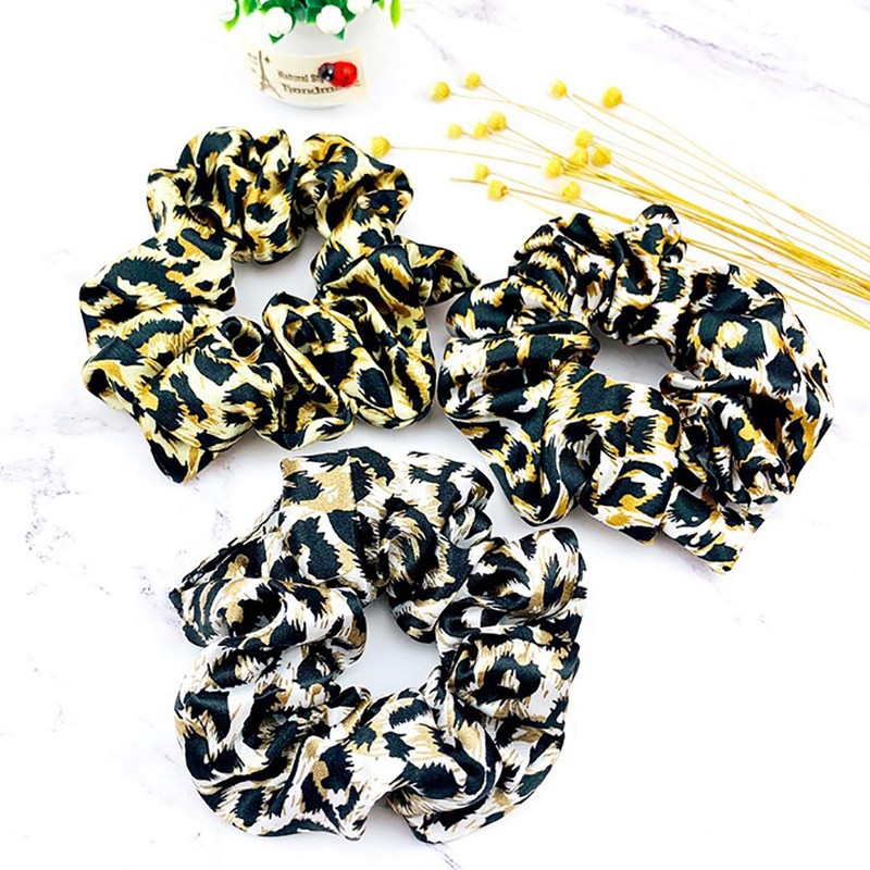 WHITE FANG ZA038 Women's Scrunchie Hair Rubber Leopard Pattern Leopard