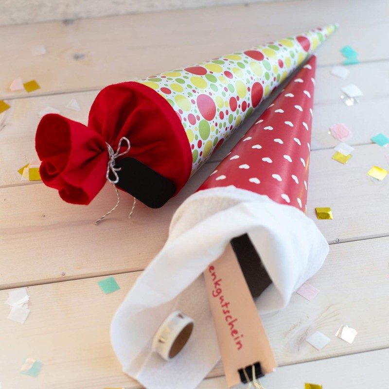 School Cone 35 cm Hearts