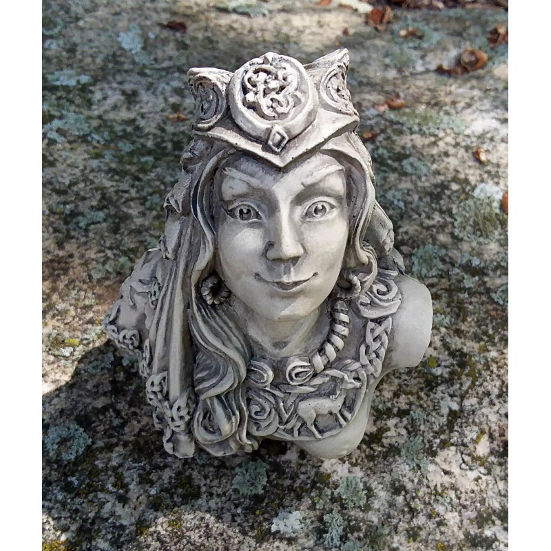 Small Celtic Goddess Rhiannon Bust by Dryad Design Welsh Druidry