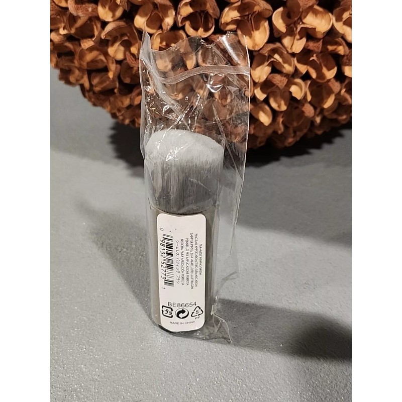 bareMinerals Seamless Buffing Brush Full Size Sealed New