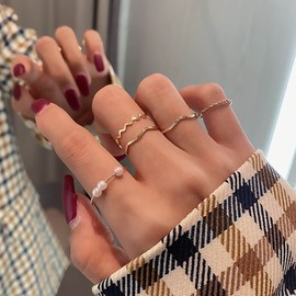 TseenYi Boho Thin Knuckle Rings Set Gold Midi Finger Stackable Ring Vintage Finger Joint Rings Retro Midi Open Rings Jewelry for Women and Girls(5pc)