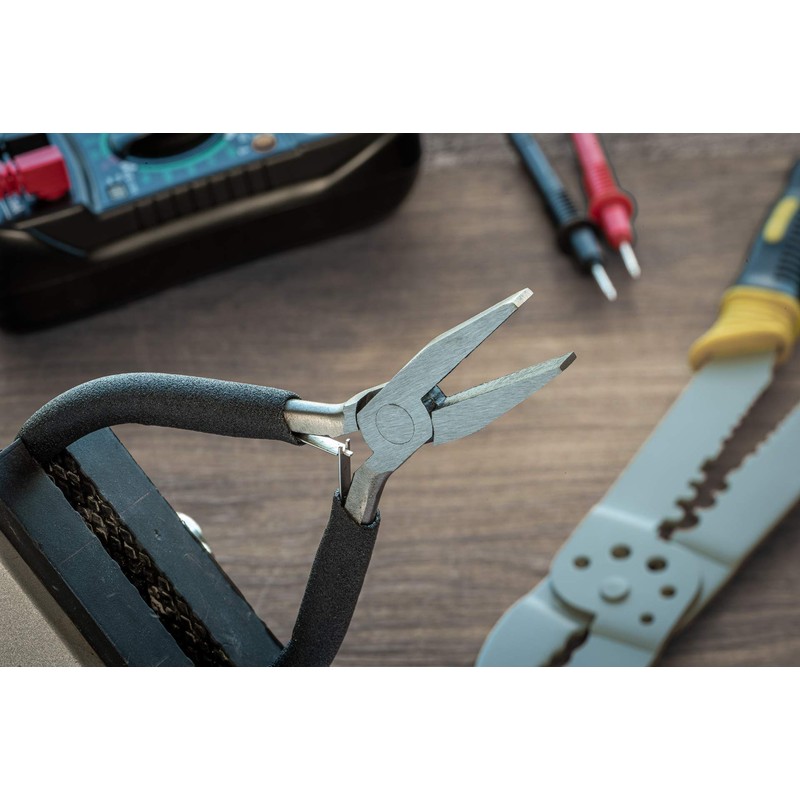 SE 4-1/2" Professional Quality Mini Flat Nose Pliers - LF08