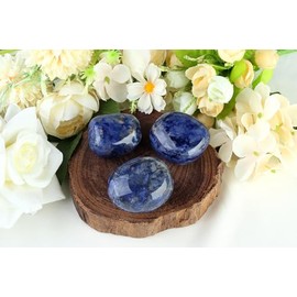 QINJIEJIE QINJIEJIE Blauer Sodalith Steine natrliche Edelstein Gro? Kristalle Polierte Stein Blauer Sodalith 2 Stck Kristallstein Trommelsteine Handschmeichler Sorgenstein Reiki Meditation