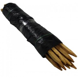 Farm Plastic Supply - Silt Fence - 3' x 100' - 11 Stakes Included - Silt Fencing with Stakes, Fence screening, Agricultural Fencing, Privacy Material, silt Fence, silt Fencing, Erosion Barrier