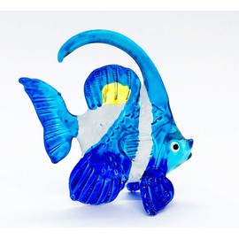 WitnyStore Tiny 2⅝" Long Blue and White Angelfish Figurine - Miniature Hand Blown Glass Animal Colorful Marine Sea Life Ocean Angel Fish Small Crystal Decorative Collectible Figurines Décor Gifts
