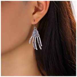 Inilbran Punk Skeleton Hand Drop Earrings Silver Skull Hand Dangle Earrings Gothic Skull Hand Hook Earrings Vintage Skeleton Skull Hand Earrings Jewellery for Women and Girls