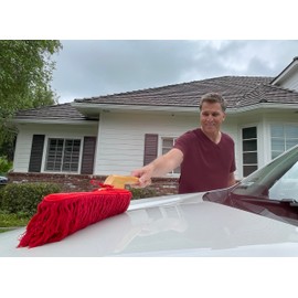 California Car Duster Heritage Edition Wood Handle and Cotton Mop 86242, Red