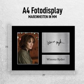 HWC Trading Winona Ryder Joyce Byers Gifts - TV Fan Printed Autograph A4