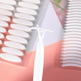 Must-have item double eyelid special product Y-Stick tape slim type makeup beauty tool / 잇템 쌍꺼풀 기획상품 Y스틱 테이프 슬림형 메이크업 화장 미용도구