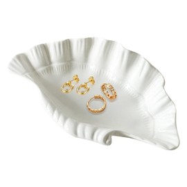 XISEZIUO Seashell Ceramic Decorative Bowl, Elegant Shell Jewelry Dish for Rings, Trinkets, and Small Items, Unique Glazed Shell Tray for Home Decor, Bathroom, Vanity, or Gifting