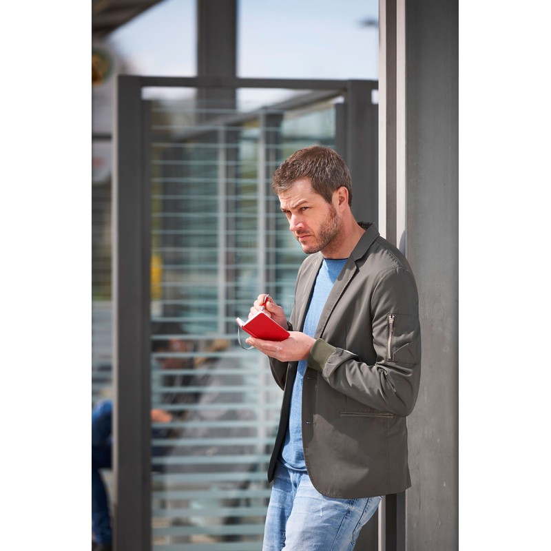 TROIKA Notepad DIN A7 including ballpoint pen, elastic band closure,