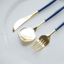 Tableclothsfactory 24 Pack | 8" Gold Heavy Duty Plastic Cutlery Set | Royal Blue Handle Plastic Silverware