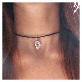 Yheakne Boho Hamsa Leather Choker Necklace Short Black Suede Velvet Necklace Chain with Hamsa Pendant Vintage Minimalist Chain Necklace Jewelry for Women and Girls (Hamsa hand)