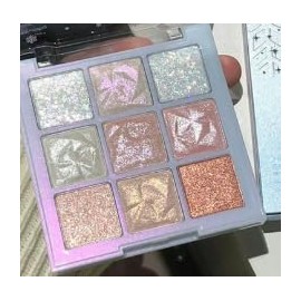 Glitter Eyeshadow Palette Includes Brushes, 9 Colors Ice-Snow Effect Shimmer, Silky Cream Texture, Highly Pigmented & Waterproof, Long Lasting Sparkling Eye Shadow Makeup for Women (Gilliter Ice-Snow)