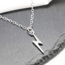 TseenYi Thunder Pendant Necklace Chain Silver Lighting Choker Necklace Minimalist Short Chain Weather Necklace Jewelry for women and Girls (Silver)