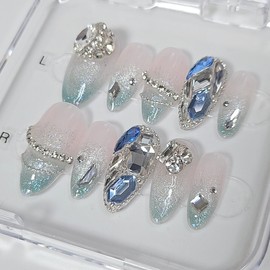 Aqua Bling Handmade Nail Tips - Short Coffin / 아쿠아 블링 수제네일팁 - 숏코핀