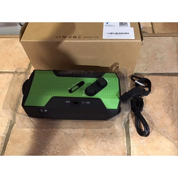RunningSnail Solar Crank NOAA Weather Radio & Light w/2000mAh Power