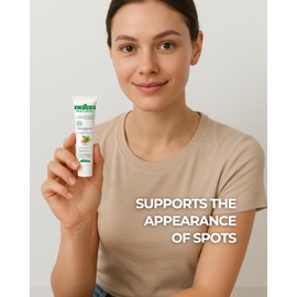 HAIKO NATURAL Snail Slime Night Gel Reduces Scars and Improves Skin Texture. With Snail Extract, Green Tea, Aloe Vera & Vitamin E. Deeply Hydrating and Nourishing. Paraben-Free - 1.0 FL.OZ / 30g