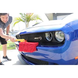 California Car Duster 62442 - Plumero de Coche estándar con Mango de Madera, Color Rojo