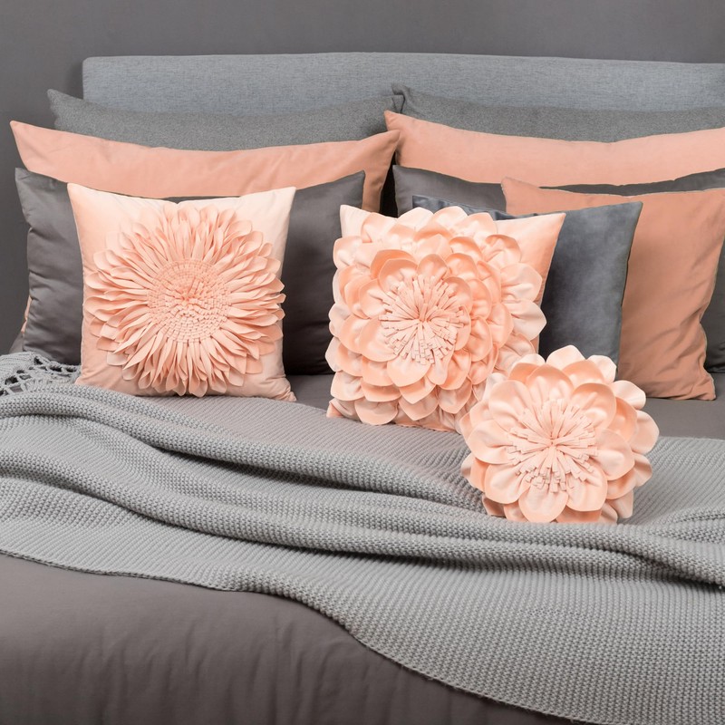 OiseauVoler Decorative Throw Pillow 3D Flower Round Pillow Accent Handmade