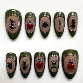 Almond Press on Nails Medium SWEKKE Green Fake Nails Vintage False Nails with Insect Ladybug Ants Designs Gold Lines Glossy Glue on Nails Pastoral Style Stick on Nails for Women Girls 30Pcs