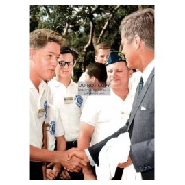 PRESIDENT JOHN F. KENNEDY SHAKING HANDS WITH BILL CLINTON 5X7 PHOTO