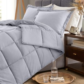 Homelike Moment Queen Comforter Set Light Grey, Comforters Queen Size Set Soft Lightweight Down Alternative Bed Comforter Full Size All Season 3 Pieces Bedding Set, 1 Comforter 90”x90“+2 Shams 20“x26”