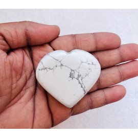 Howlite Heart Howlite Crystal Heart Cleansing & Balance Metaphysical Massage Healing Stone Crystal Heart Home Dask Decor 1-2Inche