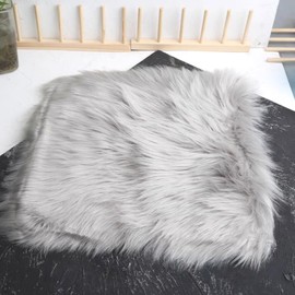 Cumay Faux Fur Rug, Fluffy Sheepskin Lambskin Fur Rug, Washable, for Living Room, Bedroom, Chair, Bed, Sofa Decoration, 45 x 45 cm