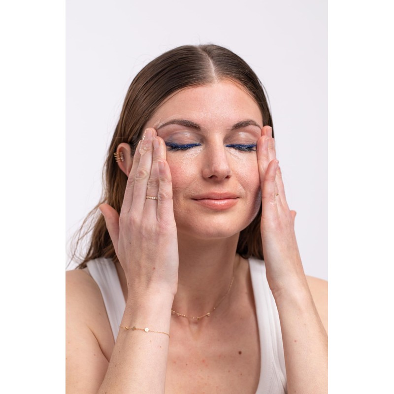 Ustawi 3-in-1 Aufhellendes Mizellengel zur Gesichtsreinigung, entfernt Make-up und Unreinheiten