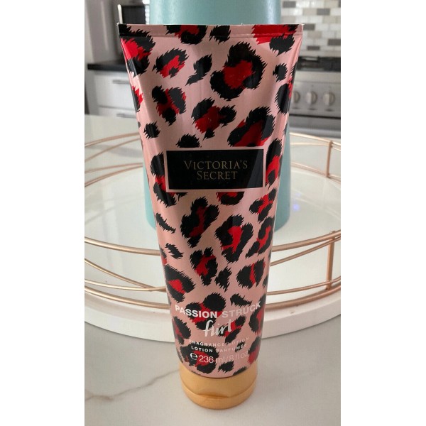 Victoria's Secret Passion Struck Flirt Fragrance Lotion