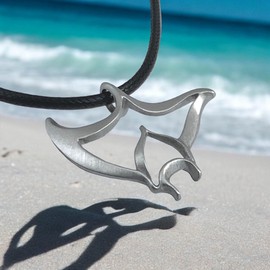Big Blue by Roland St John Manta Ray Necklace Pewter Pendant- Manta Ray Gift for Women and Men | Stingray Necklace | Ocean Theme Gifts for Divers | Sea Life Jewelry for Divers | Stingray Charm
