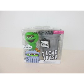 Wet n Wild Sesame Street Oscar the Grouch I Love Trash Makeup Sponge Case Set