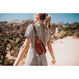 Gusti Tristan Women's and Men's Bum Bag Leather Festival Bag Brown Leather, brown