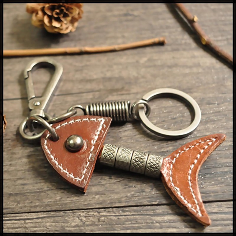 White Fang AZ165 Keychain, Keyring, Leather, Stylish, Retro, Charm, Fish,