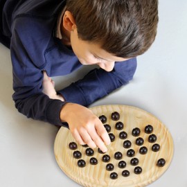 Relaxdays Solitaire Game, Round Game Board, 33 Balls, Children & Adults, 1 Player, Wooden Board Game, Natural/Black