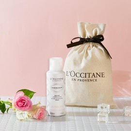 L'Occitane L'Occitane Illuminating Cleansing Foam, 5.3 fl oz (150 ml), Drawstring Gift for Women, Men's, Popular, Gift, Birthday, Celebration, Skincare Gift, Foaming Face Wash