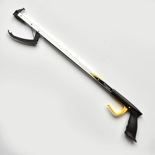 The Helping Hand Company Classic Reacher Grabber 32 inch / 82cm. Long Handled Grabber Stick for Elderly, Disabled, or Anyone Struggling When Bending and Reaching. Eligible for VAT Relief in UK