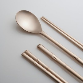 Hankook Ceramic Living Bangjja Yugi Damyeon 99.9% Antibacterial Bangjja Yugi Cutlery Set for 2: Brass Cutlery / 한국도자기리빙 방짜유기 담연 향균99.9% 방짜유기수저 세트 2인 놋수저