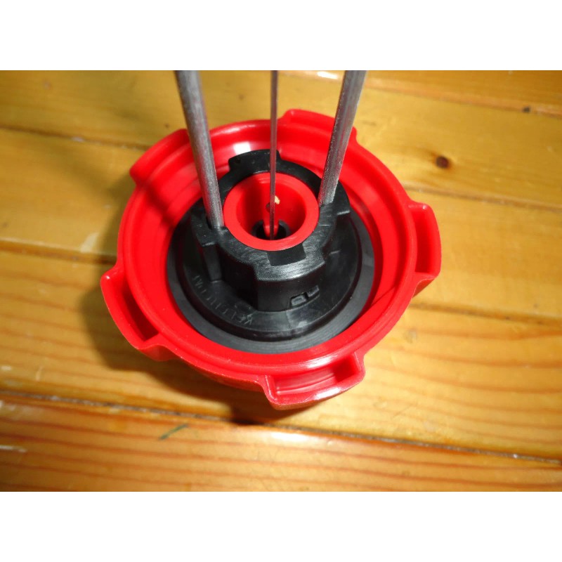 KELCH DIESEL GAS CAP IN THE 12" LENGTH WORKS ON