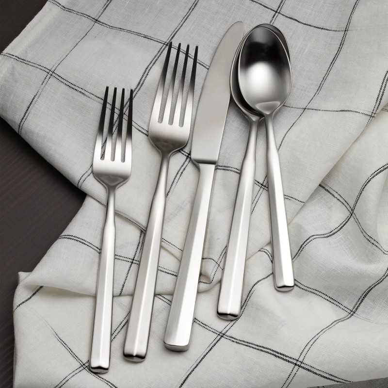 Oneida 897334 Ryder Satin 20-Piece Flatware Set