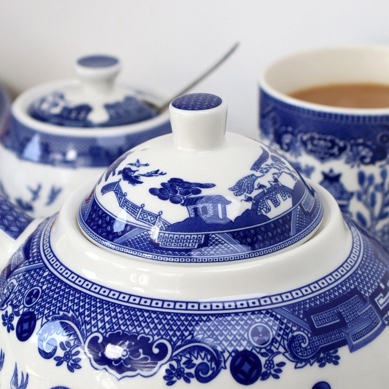 Blue Willow Tea Pot 1L Ceramic Kitchen Serving Traditional English