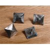 Premium 1 1/2" x 1 1/2" Pyramid Clavos - Hand