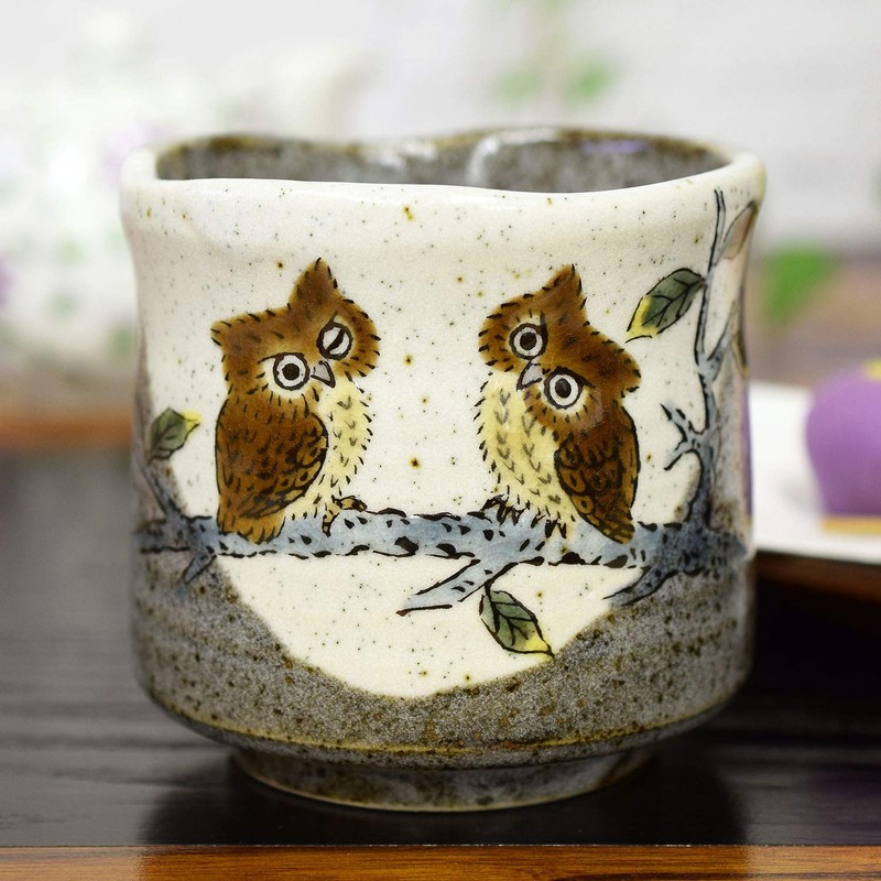 Waza no Kura Stylish Kutani Ware Teacup Gold Leaf Line
