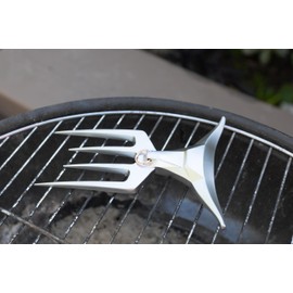 Outset El Matador Meat Fork For Slicing, Carving, and Serving
